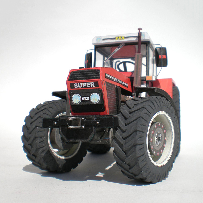 Zetor 162 45 Tractor 1:32 arte - Art Craft With Cardboard reseña y precio
